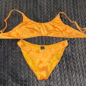 NWOT Rina - tangerine floral